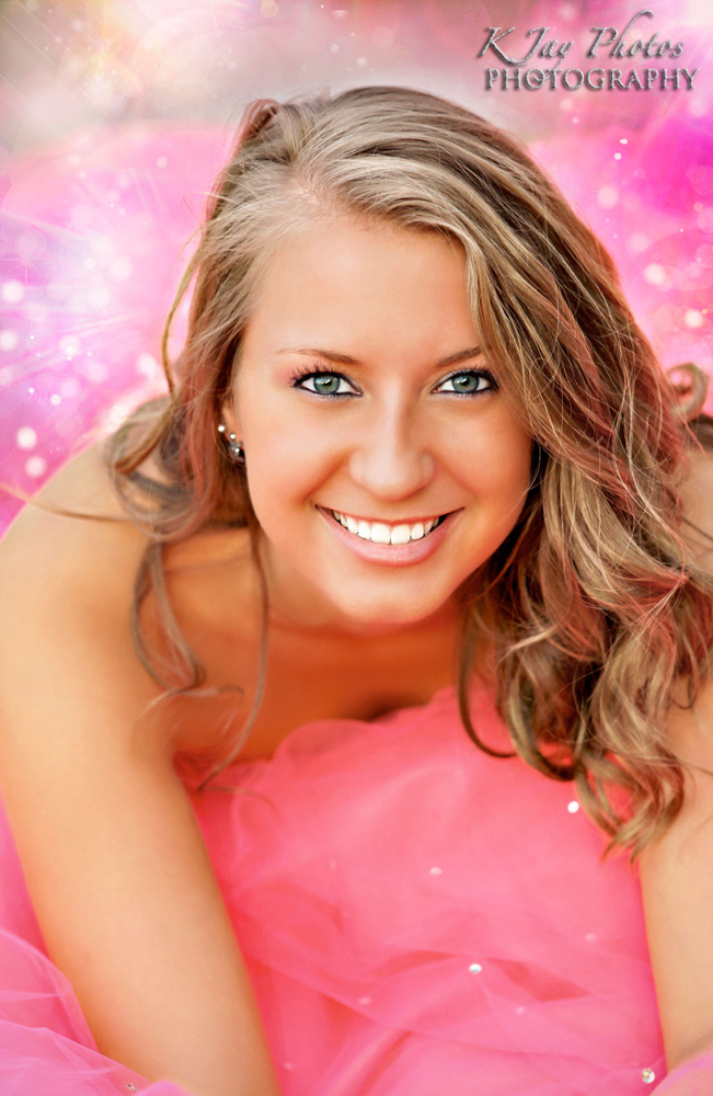 K Jay Photos Photography, Madison WI Photographer offering beautiful prom senior pictures. Bring the dress Class of 2021 to your senior picture session. You deserve special graduate attention this year.